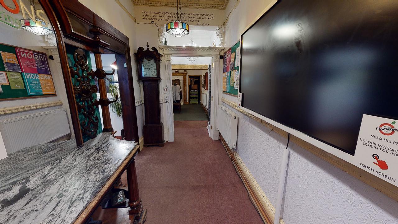 NEWTONS OF BURY 3D TOUR