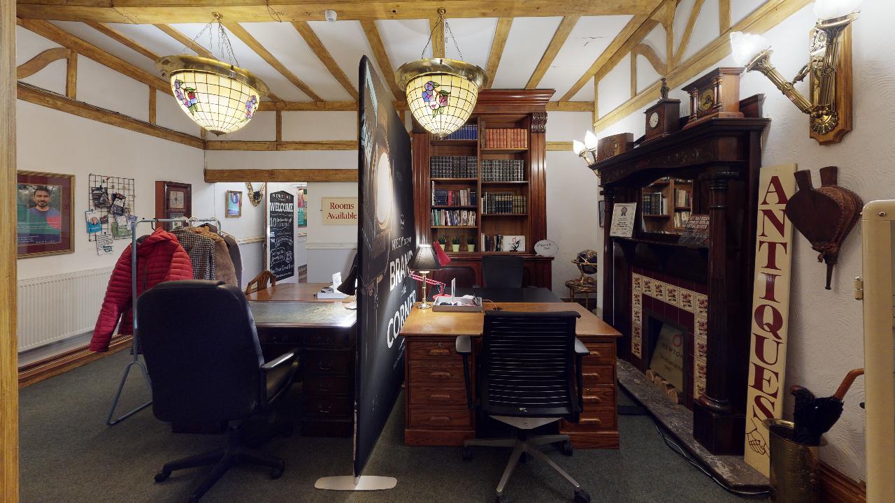 NEWTONS OF BURY 3D TOUR